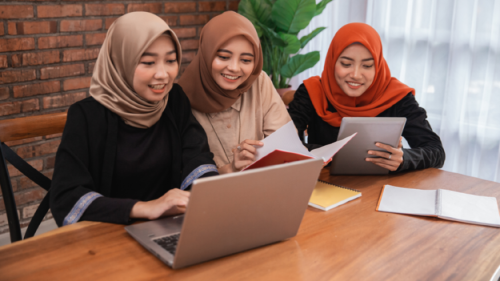 Meningkatkan Agility dan Competitive Melalui App Exploration Day & Sharing Session